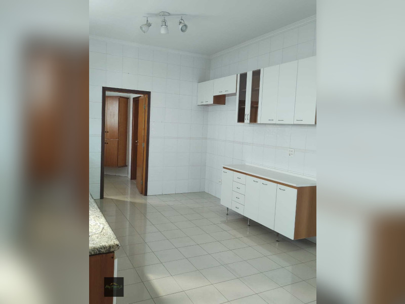 Casa de condomínio à venda Chácara Areal com 370m² e 4 quartos por R$ 2.150.000 - 682bac17-f58f-41f1-a615-895b21fd3723.jpeg
