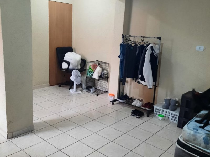Casa à venda Vila Carmosina com 190m² e 3 quartos por R$ 460.000 - 850635822-lavanderia-fundo1.jpg