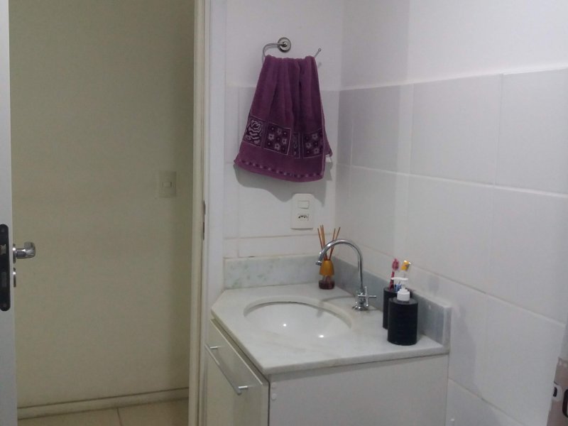 Apartamento à venda São Cristóvão com 58m² e 2 quartos por R$ 348.000 - 1786681742-banheiro-suite2.jpg