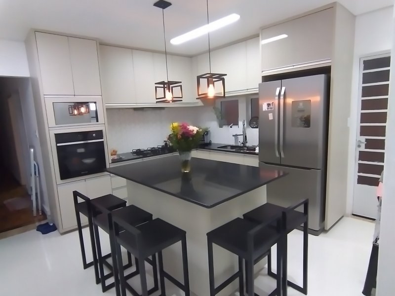 Casa à venda Centro com 200m² e 3 quartos por R$ 700.000 - 252308982-20210513-173314-mfnr.jpg