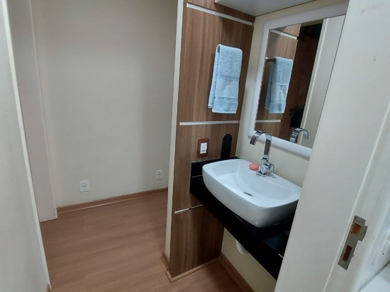 Apartamento à venda Aririu com 75m² e 3 quartos por R$ 240.000 - 1019884817-027.jpeg