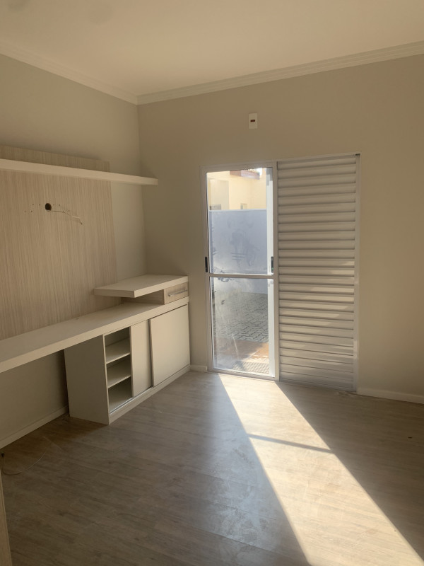 Casa de condomínio à venda Chácaras Reunidas São Jorge com 165m² e 3 quartos por R$ 1.000.000 - 1964246627-8c234d5c-ddbf-4c32-bc80-520585d884e6.jpeg