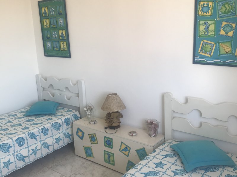 Casa à venda Jardim Imperador com 169m² e 4 quartos por R$ 540.000 - 943695003-e1da6059-da1f-4b82-903e-b493a77fd195.jpeg