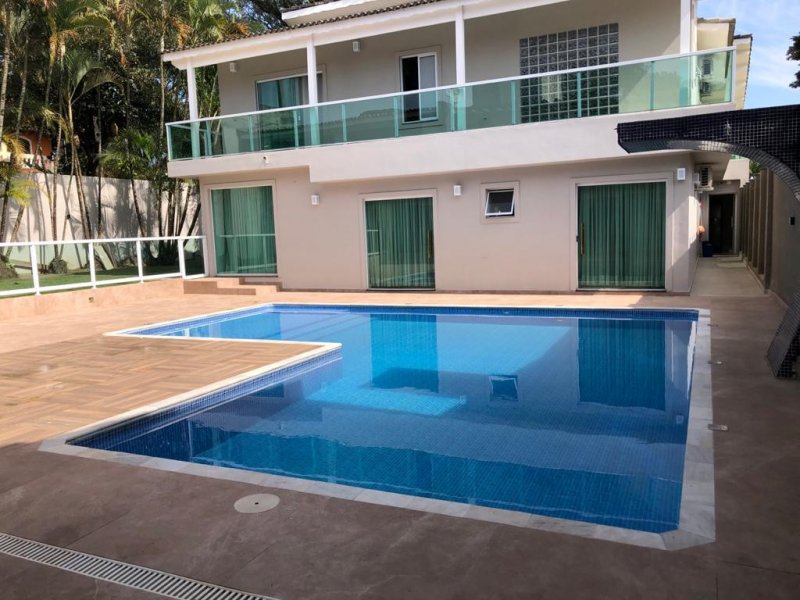 Casa para alugar Praia Azul com 600m² e 3 quartos por R$ 0 - 1637591227-whatsapp-image-2021-05-11-at-11.jpeg