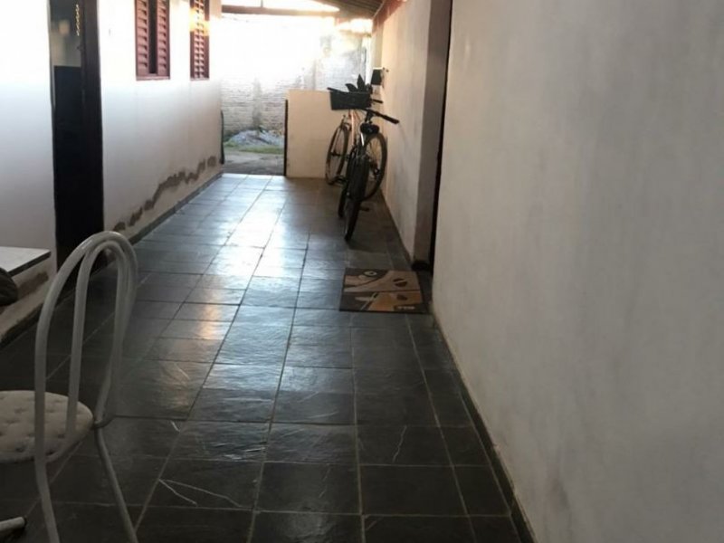 Casa à venda Centro com 68m² e 3 quartos por R$ 300.000 - 1626711898-8ee94245-c6dc-446f-8cd5-c0097be78750.jpg