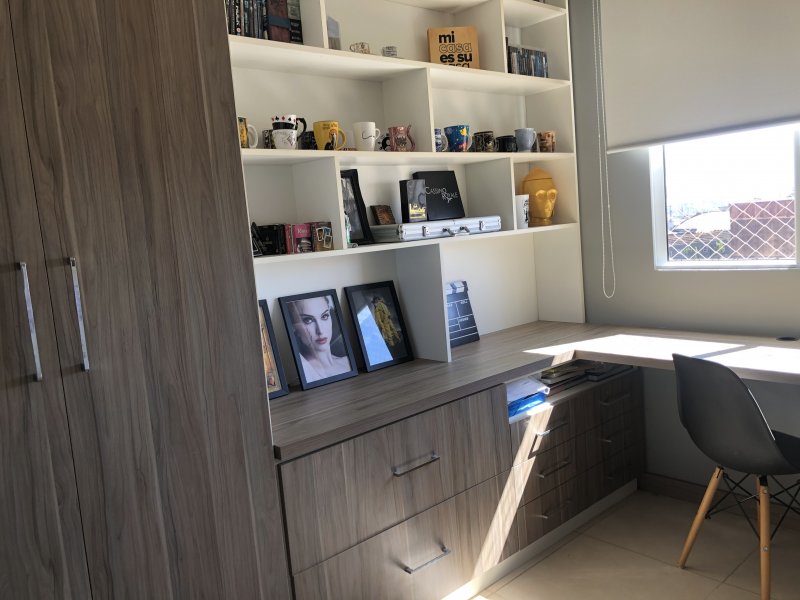 Apartamento à venda Alto Petrópolis com 51m² e 3 quartos por R$ 220.000 - 1068104669-271cf329-8e5b-4453-b74c-c2911433fcfc.jpeg