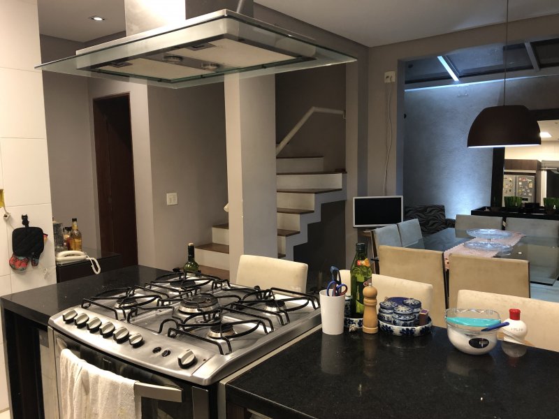 imóvel com 200m² - Moinho Velho - Cotia