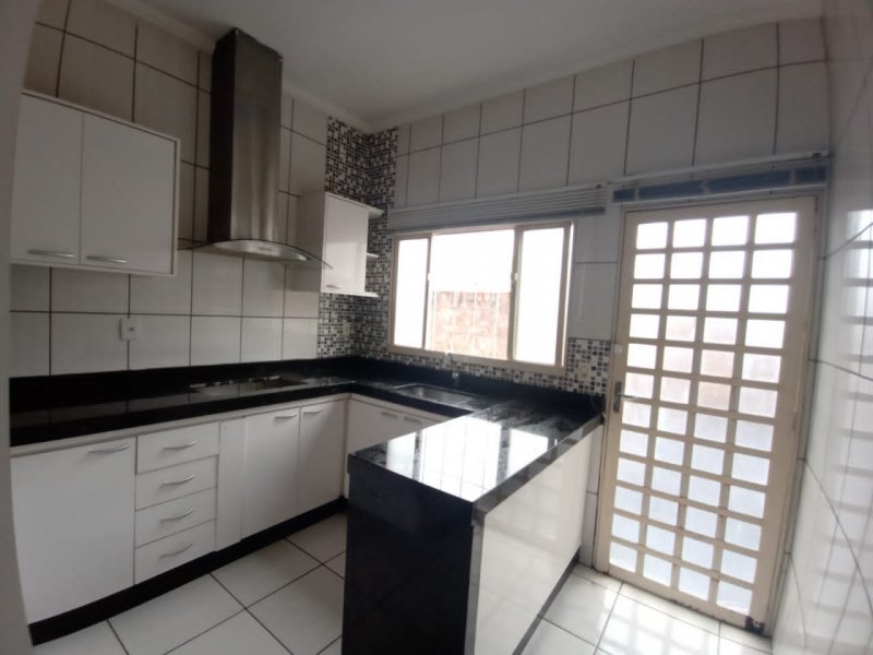 Casa à venda Centro com 70m² e 2 quartos por R$ 200.000 - 1265611329-2b57283d-e399-4501-91f6-c4d5d5fb665e.jpeg