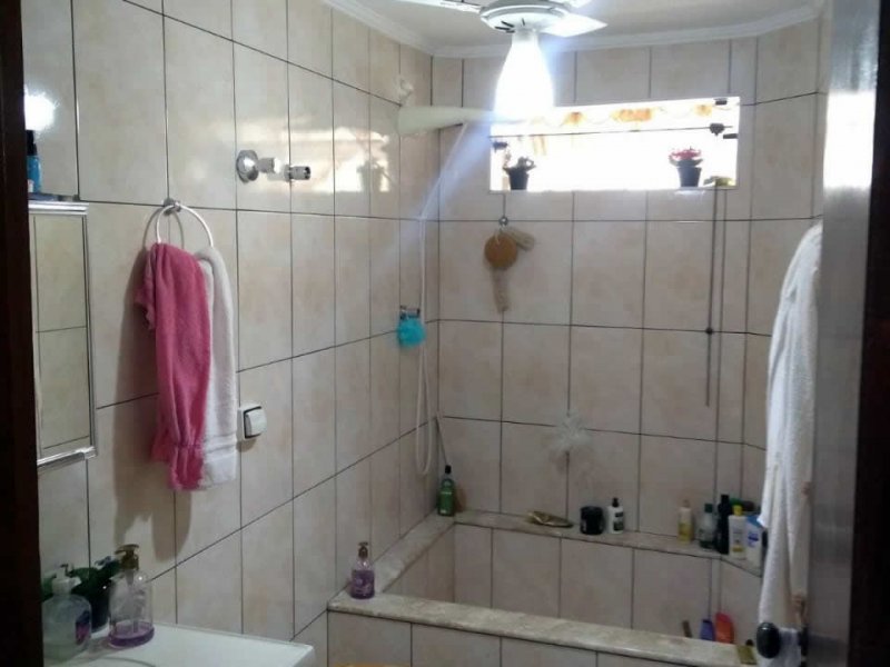 Apartamento à venda Ponta da Praia com 123m² e 3 quartos por R$ 620.000 - 1001612691-banheirosocial4.jpeg