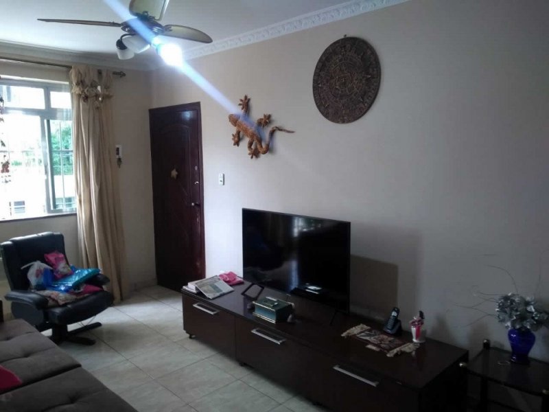 Apartamento à venda Ponta da Praia com 123m² e 3 quartos por R$ 620.000 - 1928986409-saladeestar2.jpeg