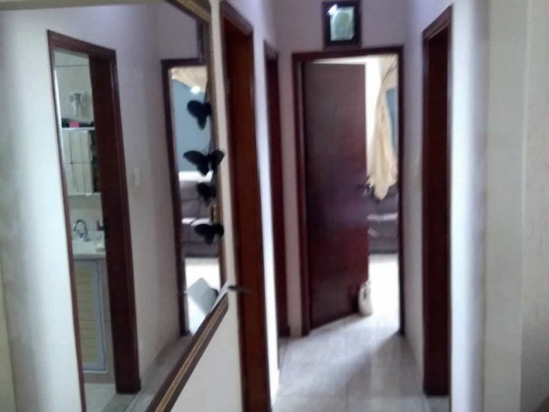 Apartamento à venda Ponta da Praia com 123m² e 3 quartos por R$ 620.000 - 200285369-corredor1.jpeg