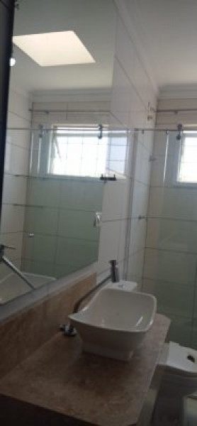 Casa à venda Jardim Cunhambebe (Vicente de Carvalho) com 110m² e 3 quartos por R$ 750.000 - 1112875458-7935bf88-05b9-4d9c-8544-e470dd5ff8bc.jpg