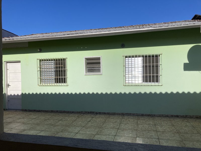 Casa à venda Jd laranjeiras com 250m² e 2 quartos por R$ 220.000 - 137088594-3e101f9e-ba02-446d-81c7-5cadb900ac5d.jpeg