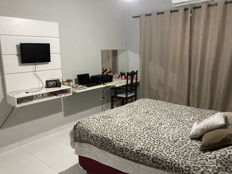 Casa à venda Jd laranjeiras com 250m² e 2 quartos por R$ 220.000 - 1843084578-611a40ae-1253-406a-8a15-2a8492ff0ffc.jpeg