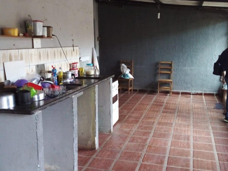 Casa à venda Jardim Belvedere com 360m² e 2 quartos por R$ 160.000 - 1282372220-ns-ap.jpg