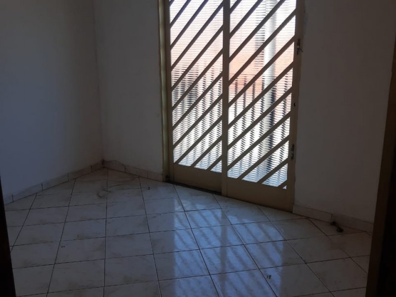 Casa à venda Vila Maciel com 140m² e 3 quartos por R$ 195.000 - 818325897-1b811148-82a5-4f89-923f-6f35891ef63e.jpeg