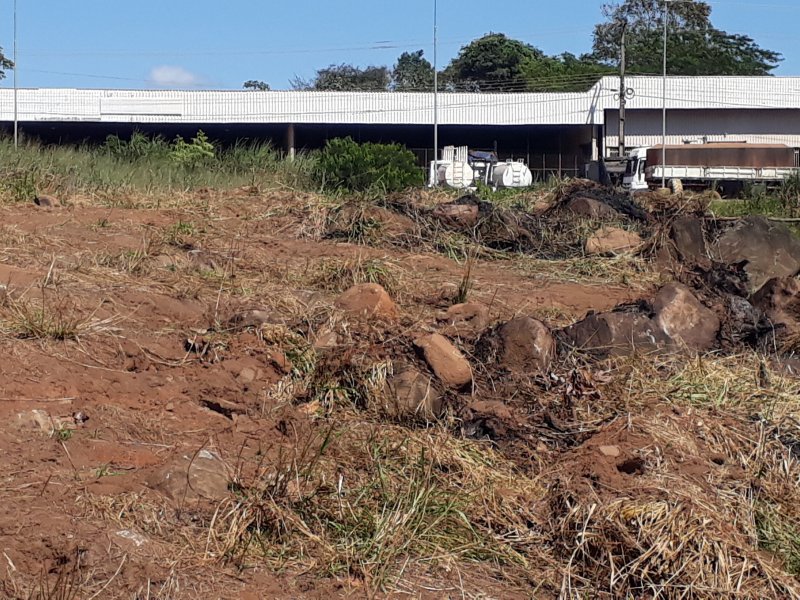 Terreno à venda Jardim Bela Vista  com 1221m² e 1 quarto por R$ 250.000 - 1393142497-20210512-104702.jpg