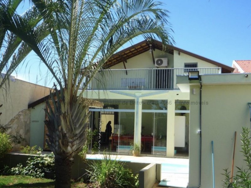 Casa à venda Vila Vilas Boas com 673m² e 5 quartos por R$ 800.000 - 871980409-db7d824b-dbba-4c4c-b1f1-4506a42aabec.jpeg
