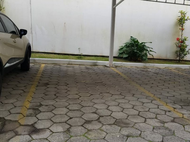 imóvel com 58m² - Ponta de Baixo - São José