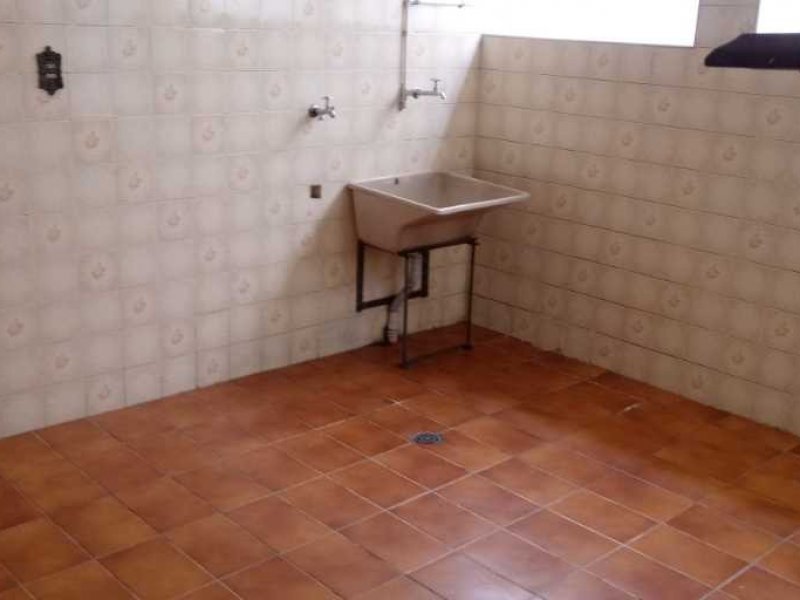 Casa à venda Jardim Nordeste com 266m² e 4 quartos por R$ 420.000 - 996656144-foto-2-lavanderia-casa-1.jpg