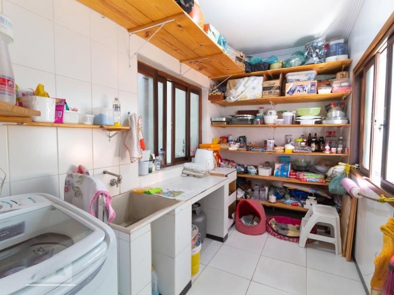 Casa à venda Jardim Belém com 220m² e 4 quartos por R$ 650.000 - 1553730644-area-de-servico-e-dispensa.jpg