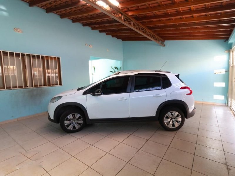 Casa à venda Jardim Belém com 220m² e 4 quartos por R$ 650.000 - 1852680907-garagem3.jpg