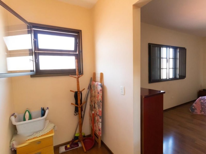 Casa à venda Jardim Belém com 220m² e 4 quartos por R$ 650.000 - 2129771782-close3.jpg