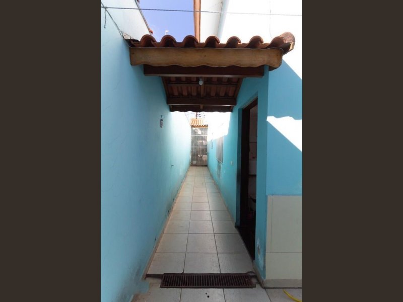Casa à venda Jardim Belém com 220m² e 4 quartos por R$ 650.000 - 315244789-corredor.jpg