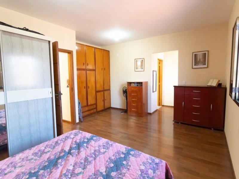 Casa à venda Jardim Belém com 220m² e 4 quartos por R$ 650.000 - 70472673-suite4.jpg