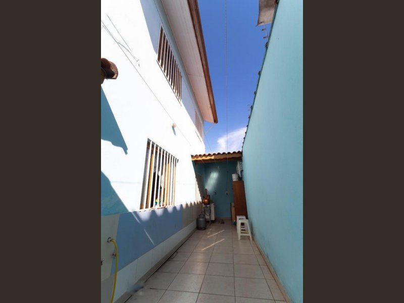 Casa à venda Jardim Belém com 220m² e 4 quartos por R$ 650.000 - 839427513-fundos.jpg