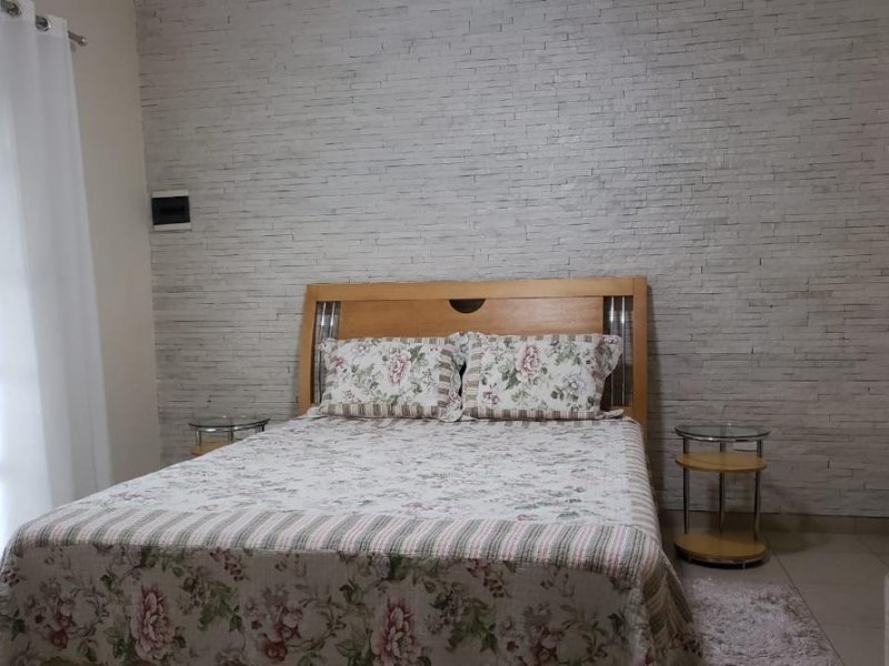 Casa à venda Jardim Márcia com 194m² e 3 quartos por R$ 590.000 - 1089770107-7a160322-214b-47ca-bcc2-558f8a196bcb.jpeg