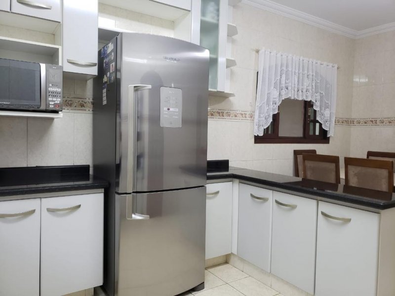 Casa à venda Jardim Márcia com 194m² e 3 quartos por R$ 590.000 - 1226051104-3204437d-7d9a-44a8-8350-7b82f665767f.jpeg