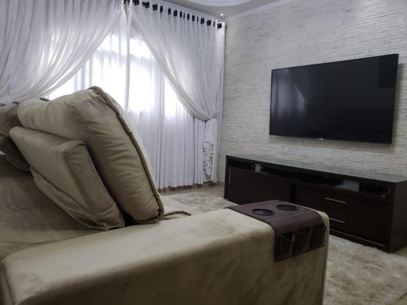 Casa à venda Jardim Márcia com 194m² e 3 quartos por R$ 590.000 - 228674401-733a15b0-b857-4ce3-90d5-ec79f78b7d56.jpeg