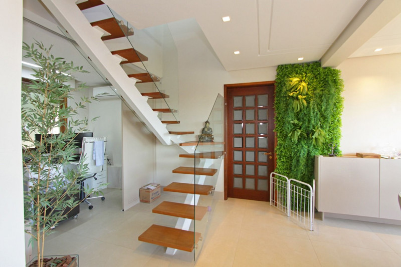 Cobertura à venda Rio Branco com 282m² e 3 quartos por R$ 1.990.000 - 1830213917-escada-cobertura.jpg