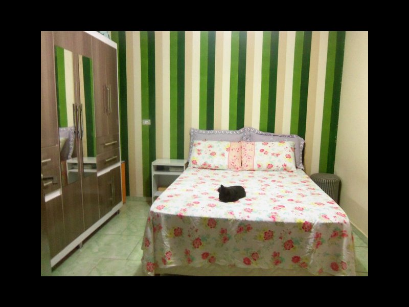 Comercial à venda Ganchinho com 160m² e 1 quarto por R$ 250.000 - 405323966-quarto-1-fundos.jpg
