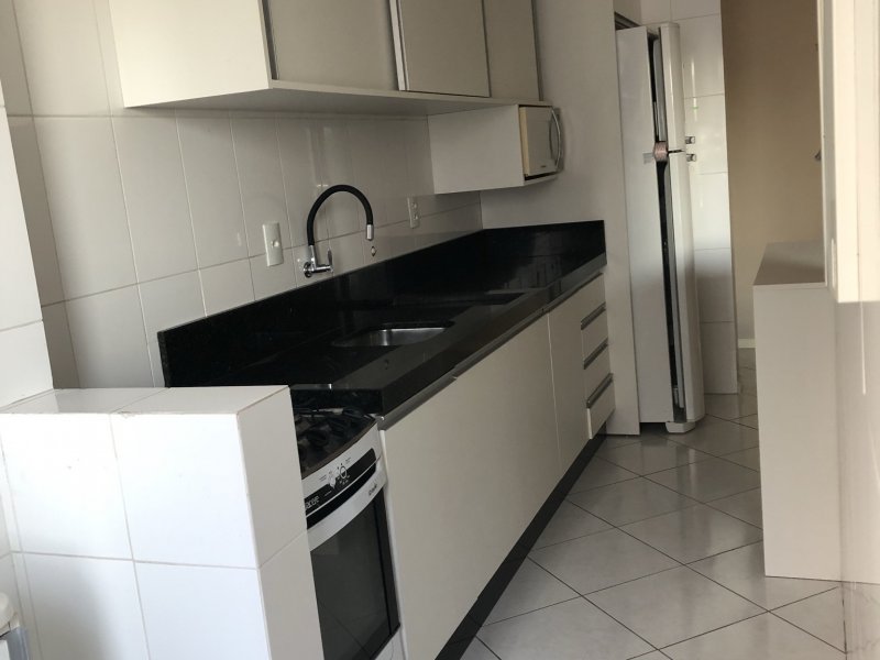Apartamento à venda Centro com 76m² e 3 quartos por R$ 350.000 - 151869098-img-8883.JPEG