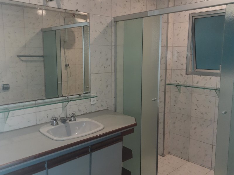 Apartamento à venda Cambuci com 94m² e 2 quartos por R$ 480.000 - 1321299065-banheiro-suite.jpg