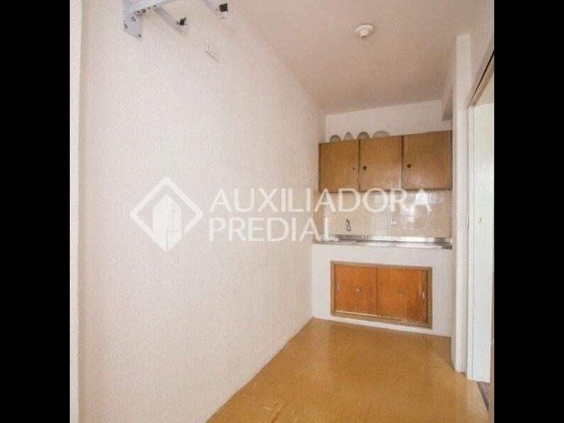 Apartamento à venda Menino Deus com 57m² e 2 quartos por R$ 220.000 - 1125248205-received-247622647121828.jpeg