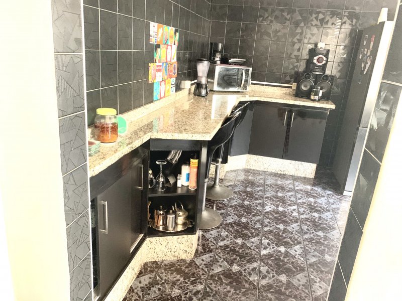 Casa à venda Vila Amorim com 300m² e 5 quartos por R$ 720.000 - 1865209894-70e09394-76c9-4106-9a4c-52a019803a0e.jpeg