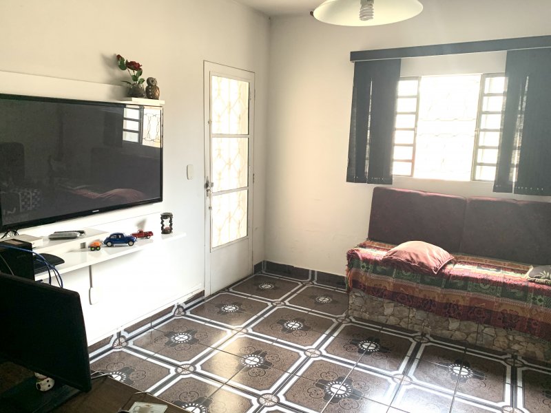 Casa à venda Vila Amorim com 300m² e 5 quartos por R$ 720.000 - 1972534483-2cd63010-85c6-4b31-896f-c78117232899.jpeg