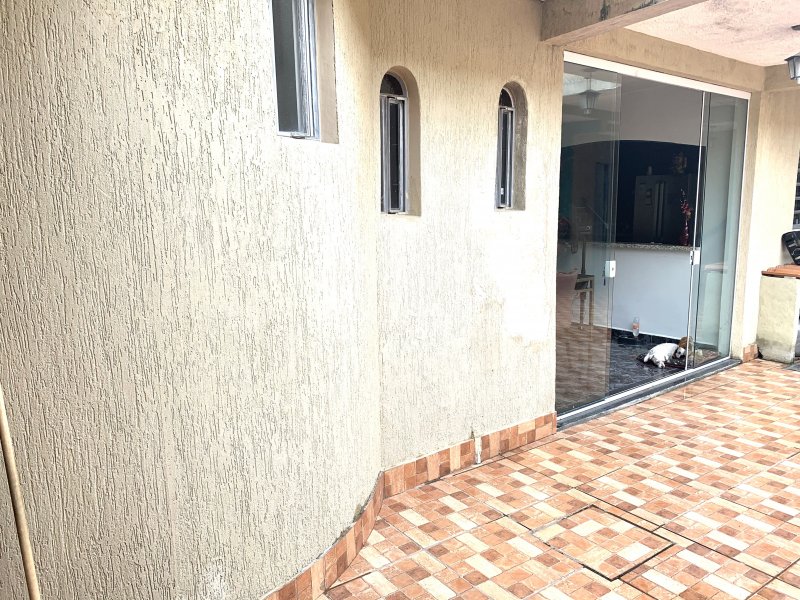 Casa à venda Vila Amorim com 300m² e 5 quartos por R$ 720.000 - 384079618-56357e9f-ea42-4eda-a927-abfd190d9f28.jpeg