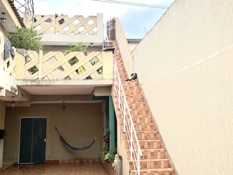 Casa à venda Vila Amorim com 300m² e 5 quartos por R$ 720.000 - 405042354-d1cc19d8-8ae1-4db6-b1b2-c36963b726ea.jpeg