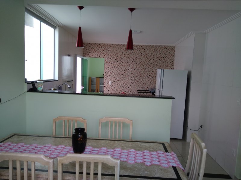 Casa à venda Santa Mônica com 360m² e 3 quartos por R$ 650.000 - 1108086059-img-20210310-094346404.jpg