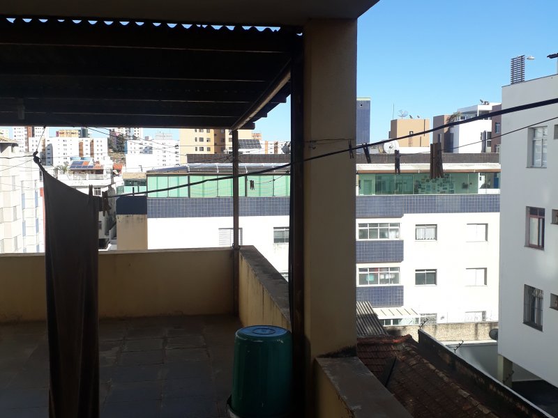 Casa à venda Sagrada Família com 400m² e 9 quartos por R$ 1.000.000 - 81138251-inbound4673187780607272118.jpg
