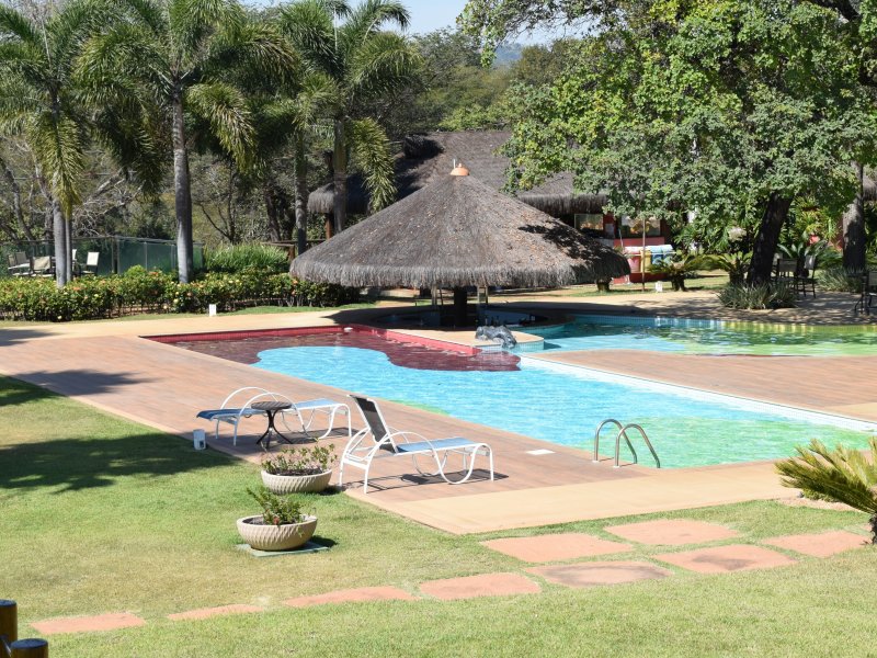 Terreno à venda Centro com 900m² e 1 quarto por R$ 180.000 - 393761694-17.JPG