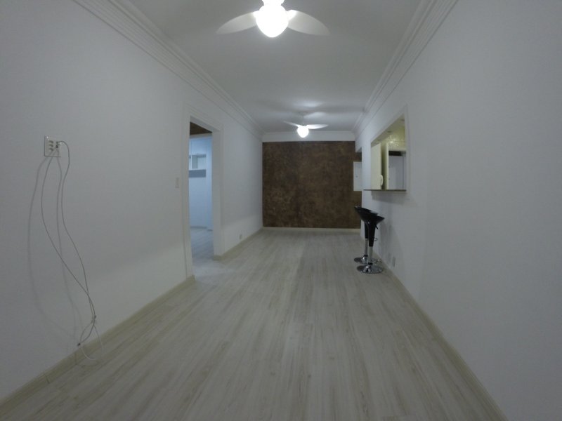 Apartamento à venda Vila Belmiro com 65m² e 2 quartos por R$ 370.000 - 1467654666-sala2.JPG