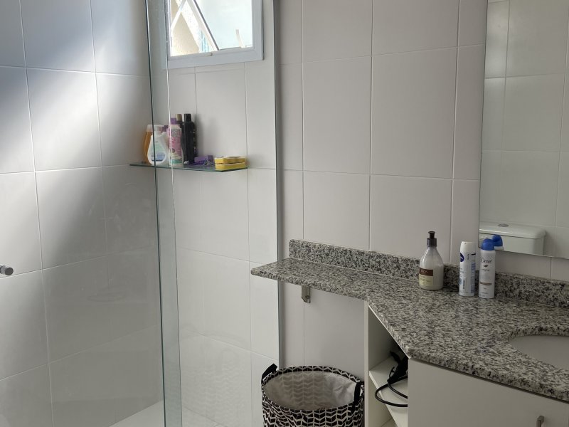 Apartamento à venda Picanço com 121m² e 3 quartos por R$ 1.000.000 - 606584404-banheiro-master.jpg