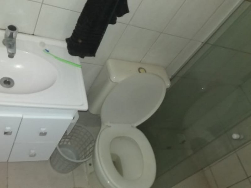 Casa à venda de Lourdes com 250m² e 5 quartos por R$ 490.000 - 1418180861-banheiro.jpeg