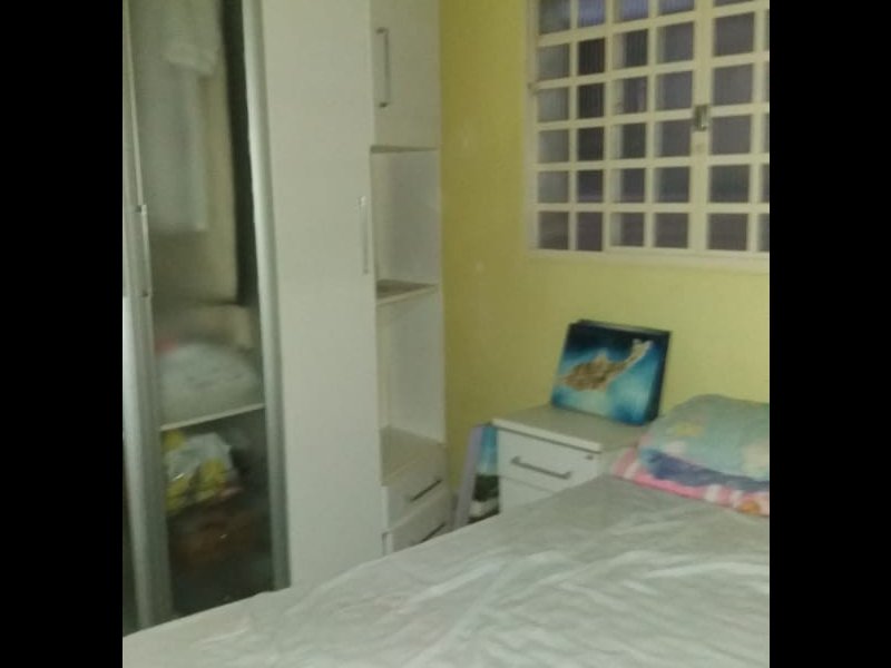 Casa à venda de Lourdes com 250m² e 5 quartos por R$ 490.000 - 1929467973-quarto-casa-detras.jpeg