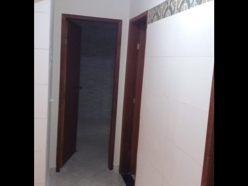 Casa à venda de Lourdes com 250m² e 5 quartos por R$ 490.000 - 389331530-corredor.jpg